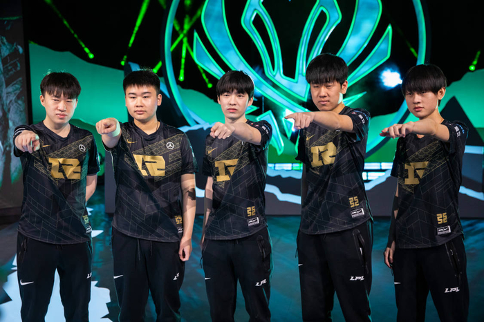 AYX体育平台注册入口 德罗巴爆冷击败RNG，势不可挡引爆全场！